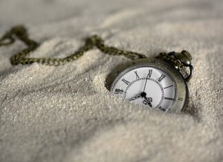 Jak długo trzeba nosić zegarek automatyczny?